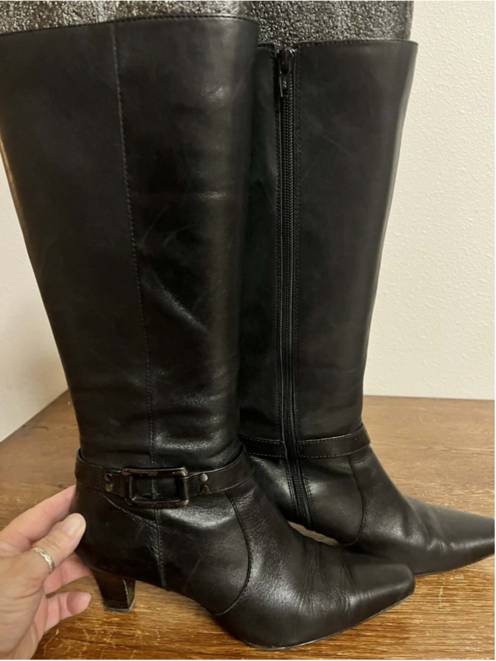 Anne Klein AK Leather Knee High Boots Women’s 8M Black Pointed Toe Heels